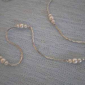 Pearl & SILVER TONE CHAIN Very Dainty VINTAGE